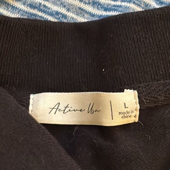 Bundle of 3 Women’s Assorted Casual Tops in Size Large - Picture 3 of 7